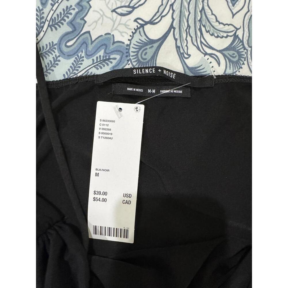 NWT Urban Outfitters Bella Black Cold Shoulder Cropped Top- Size Medium - Picture 6 of 9